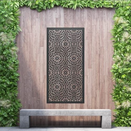 Aluminium Privacy Screen Bloom - Free Standing - 1800mm x 900mm Black