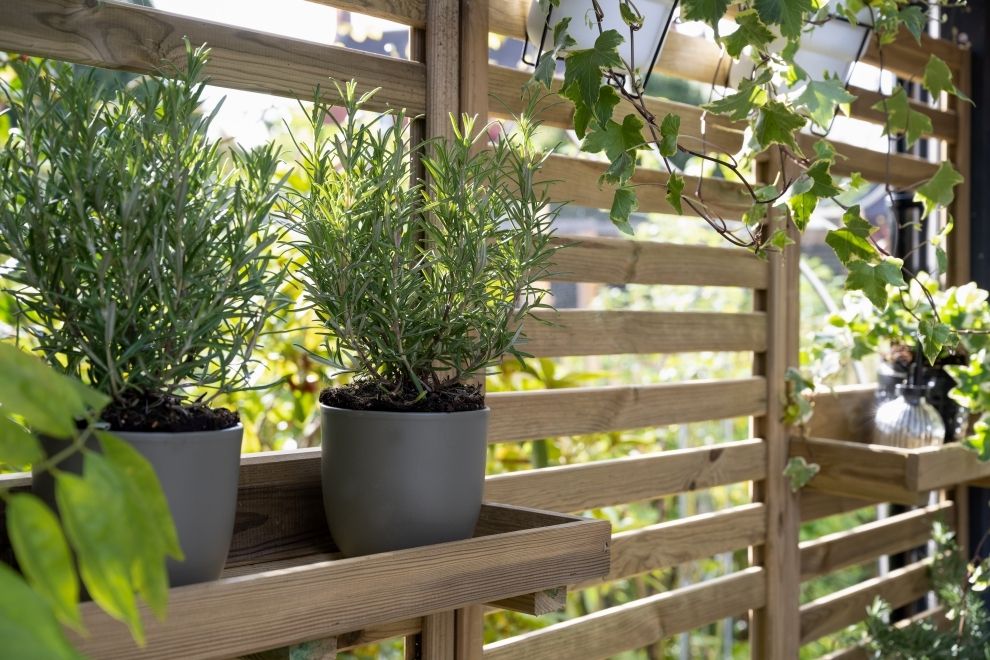 Slatted Wall Planter - 1 Shelf