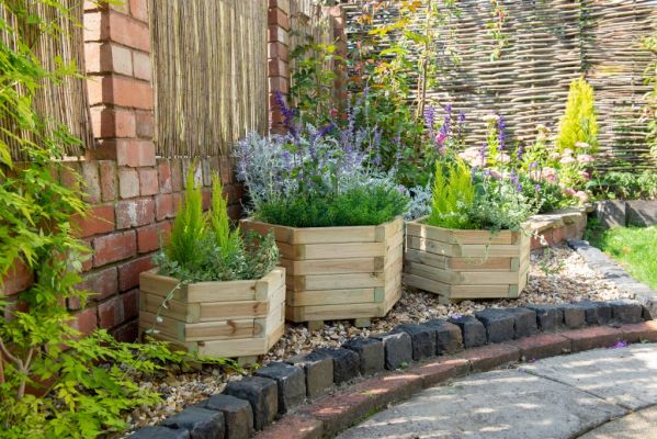 York Hexagonal Wooden Planter - Set Of 3